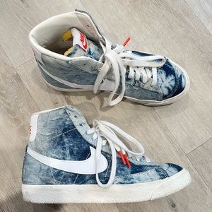 Nike womens blazer mid ‘77 shoe in 7.5